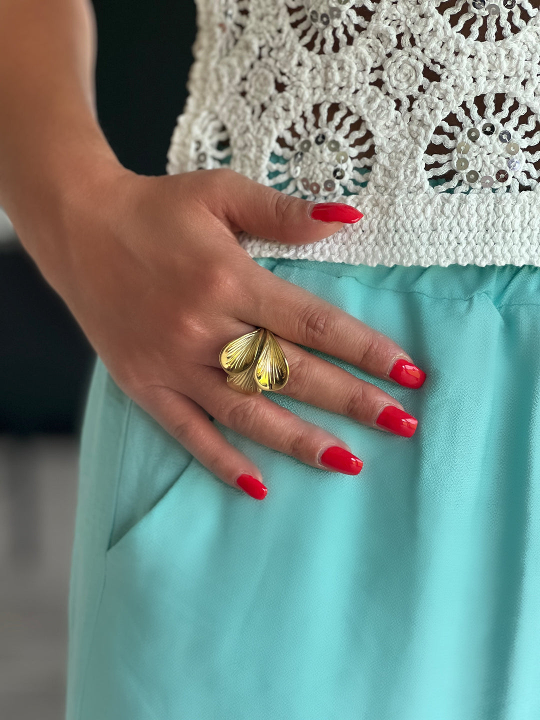 Calina – Sculpted Shell Gold Ring for Women