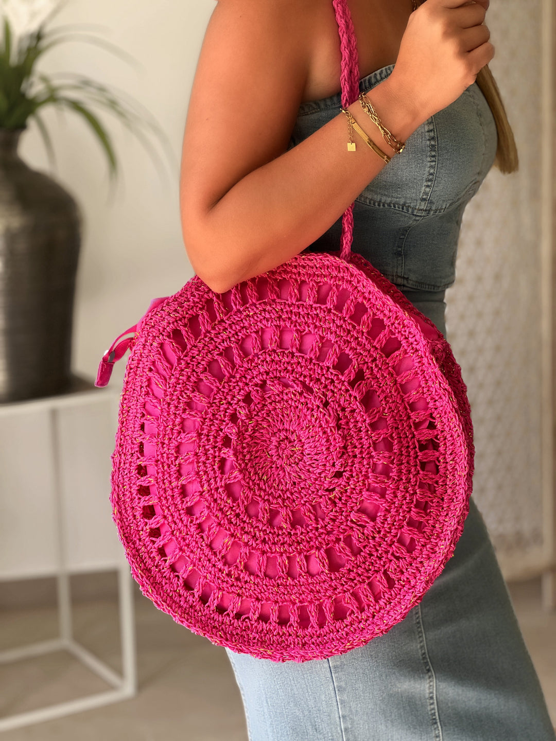 Alys – Hand-Crocheted Circle Fuchsia Tote Bag