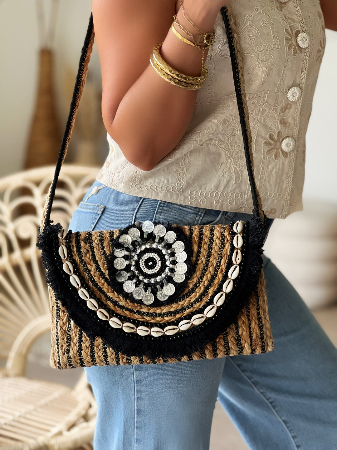 Kasalya – Black Boho Shell & Beaded Raffia Shoulder Bag for Women