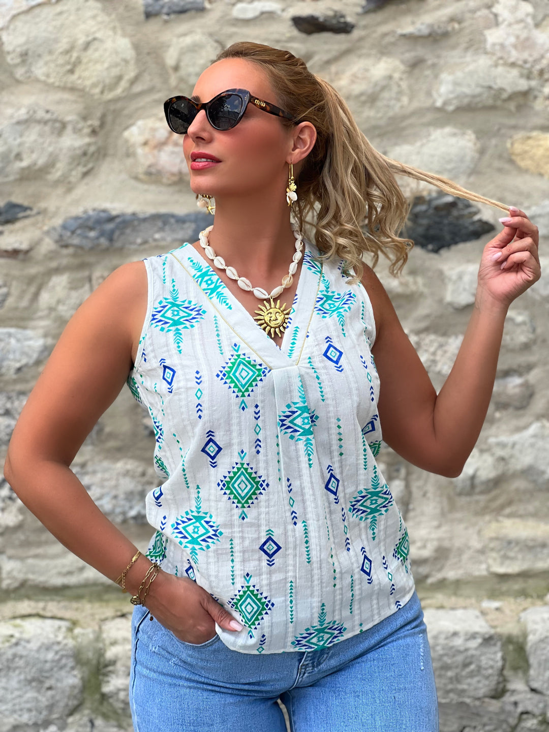 Azmira – Sleeveless Geo-Print V-Neck Top Green for Women
