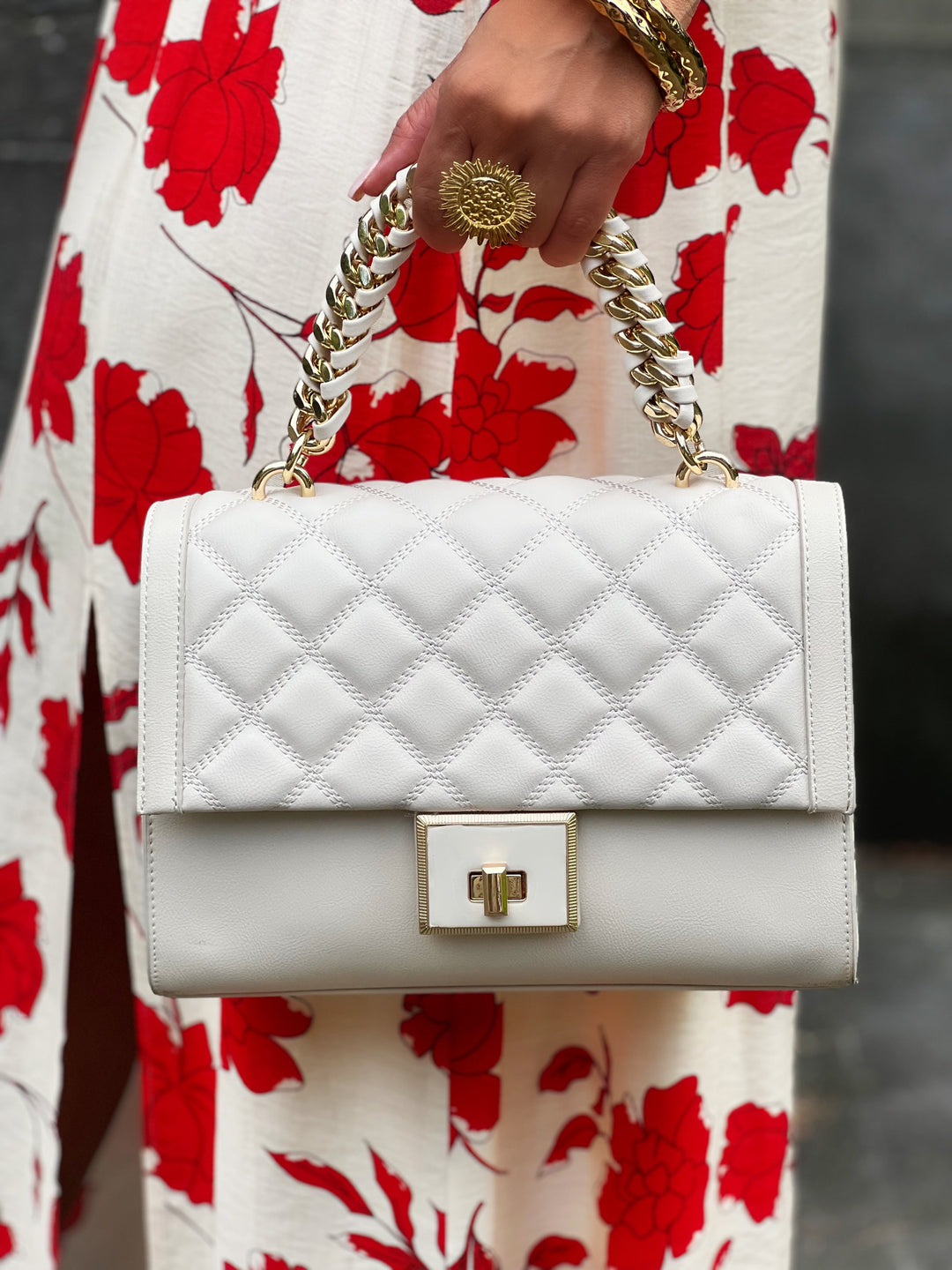 Harriet – Quilted Chain-Top Handbag White
