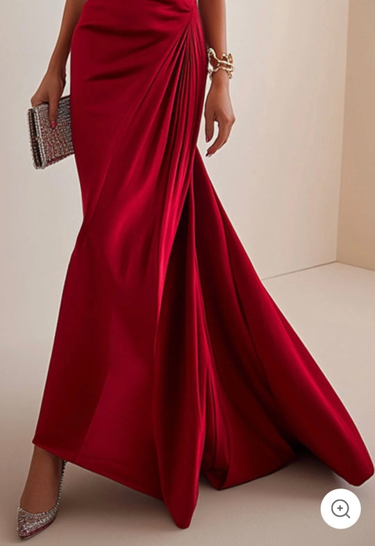 Eija – Satin Strapless Sculpted Gown