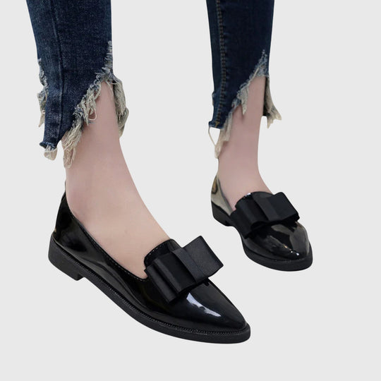 Malin – Chic Two-Tone Leather Loafers for Women