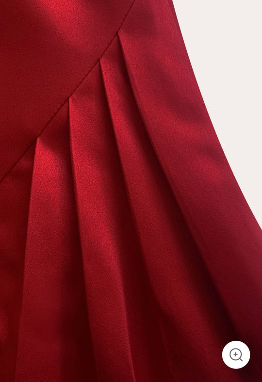 Eija – Satin Strapless Sculpted Gown