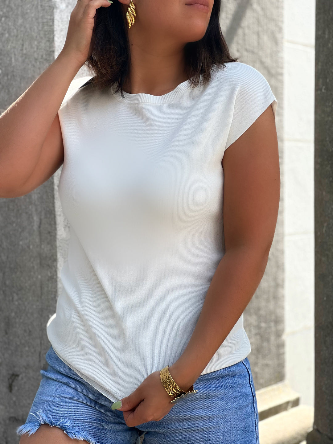 Vela – Ribbed Cap Sleeve Knit Top White for Women