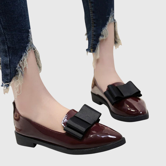 Malin – Chic Two-Tone Leather Loafers for Women