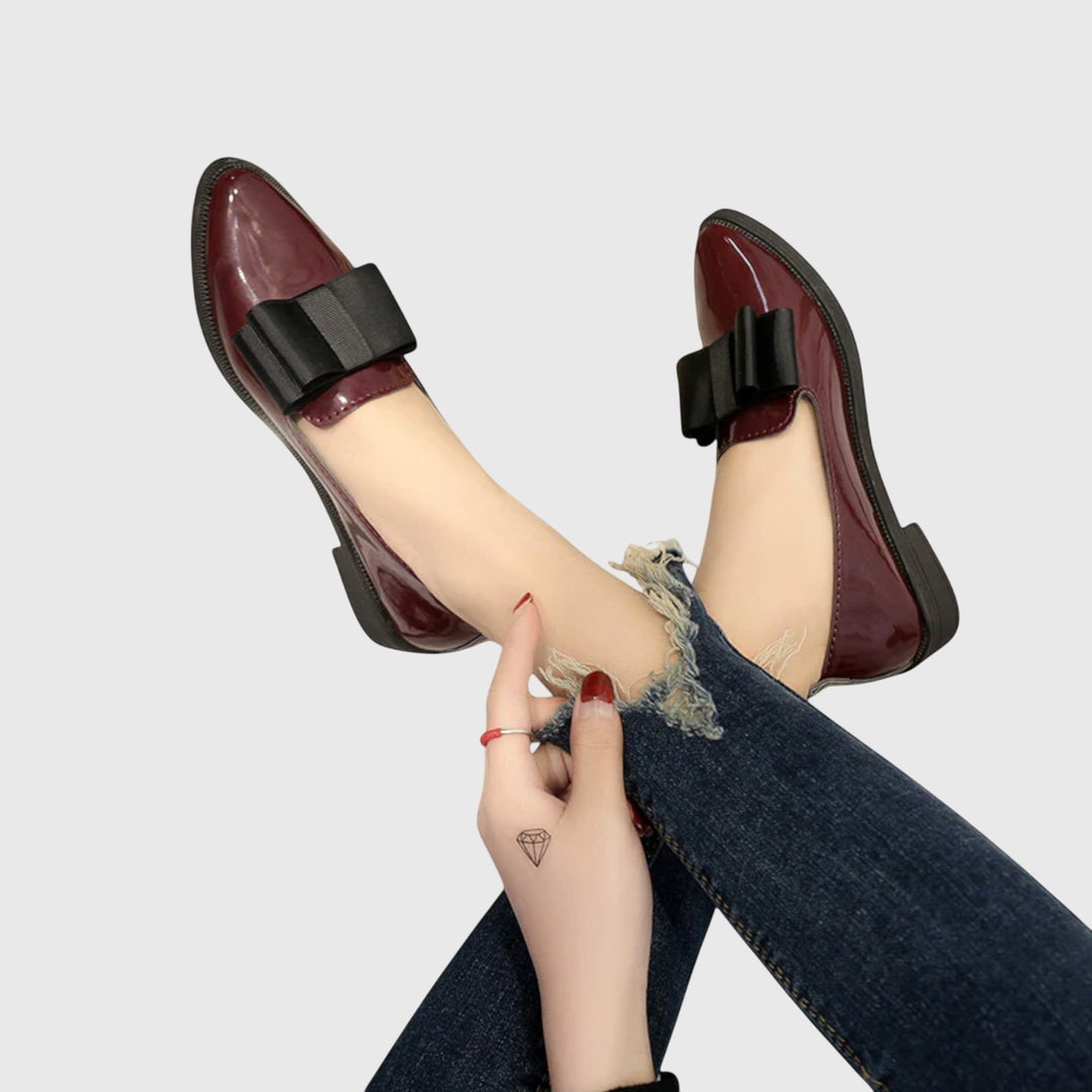 Malin – Chic Two-Tone Leather Loafers for Women